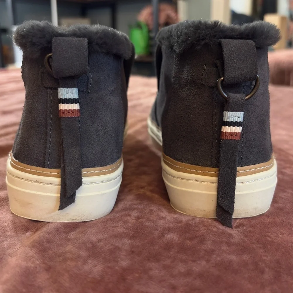TOMS Women's Paxton Sneaker Size 9